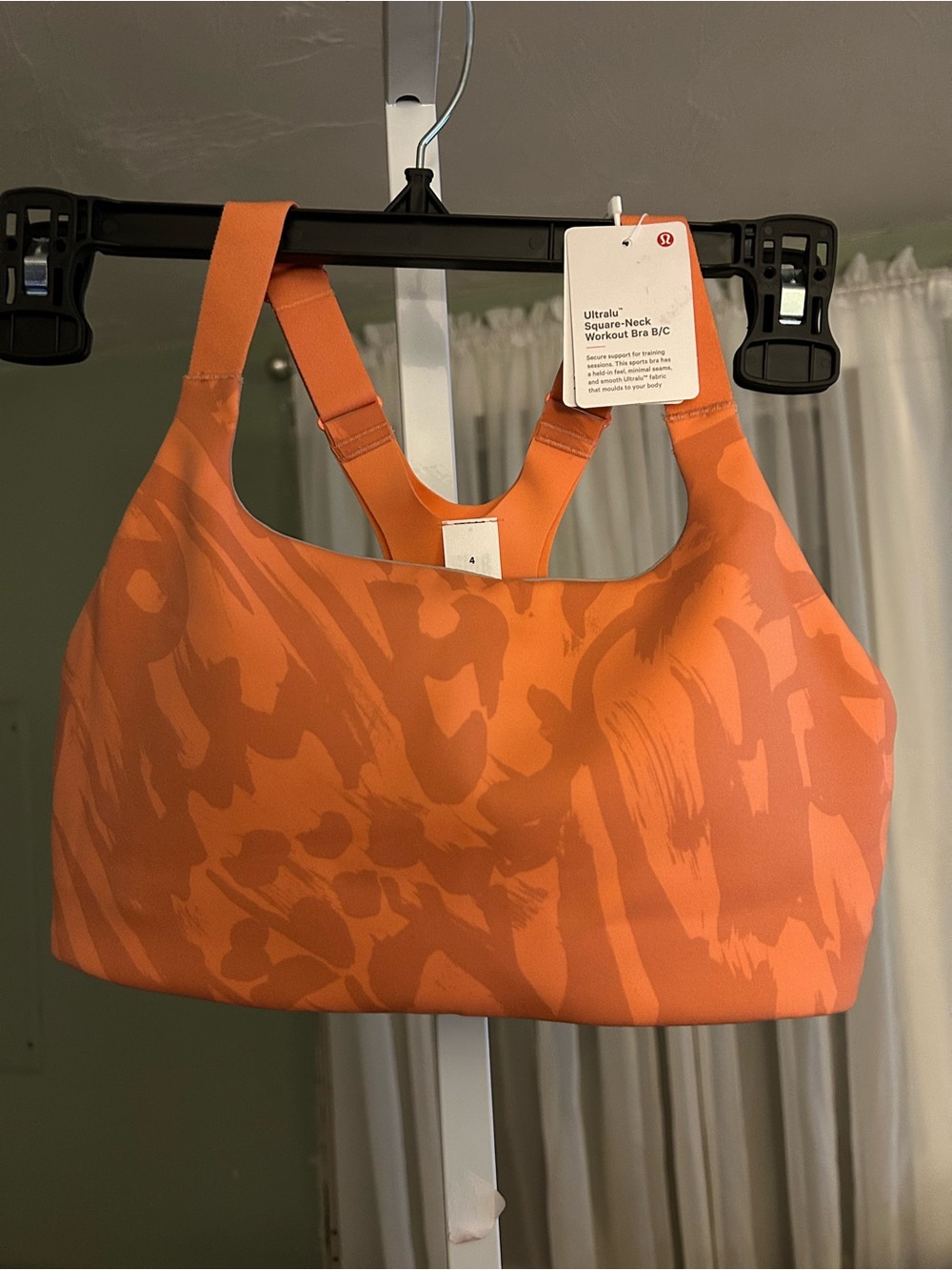 lululemon Ultralu Square Neck Workout Bra 
B/C Cup